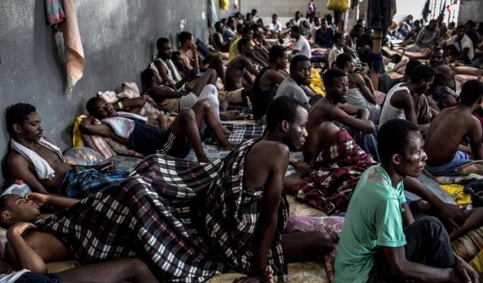 Draghi in visita a Tripoli apre alla nuova Libia, ma sbaglia sul tema migranti 4 Draghi in visita a Tripoli, le parole sull'immigrazione: "Soddisfazione per quello che la Libia fa nei salvataggi"