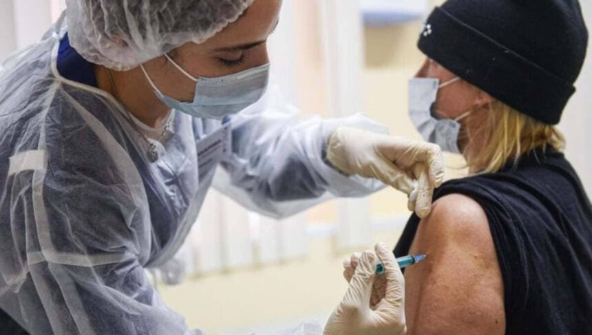 Perché se sei vaccinato devi comunque restare a casa? 2 Perché se sei vaccinato devi comunque restare a casa? 1