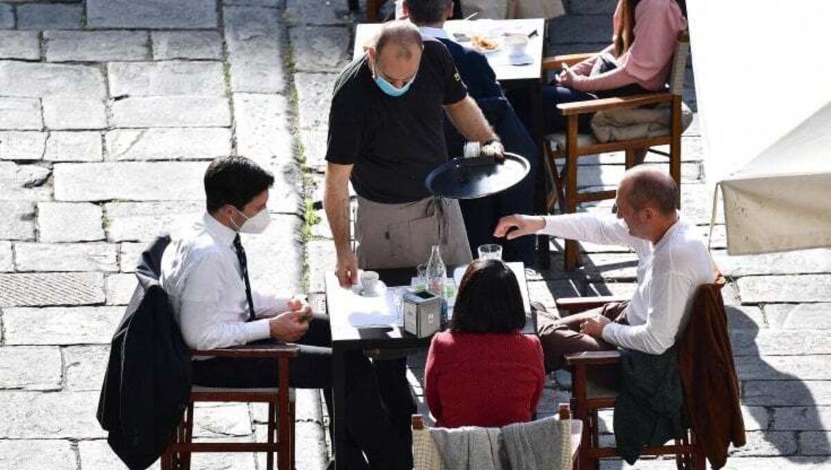 In Sardegna si respira normalità: ecco come si vive in zona bianca 13