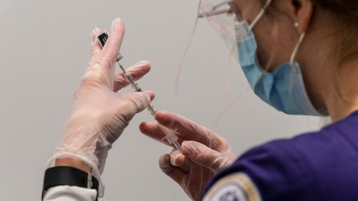 Pagare per vaccinarsi: 1 italiano su 2 si dice disposto a farlo 15