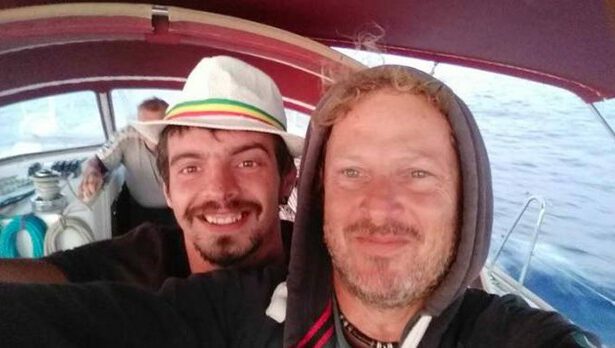 "Ho bisogno del mio papà", a parlare è la figlia di Aldo Revello, il velista disperso nell'oceano Atlantico 27