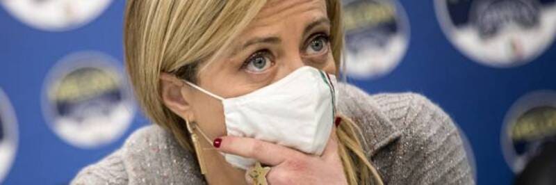 Il Senato conferma il Cashback: bocciata la mozione di Fdi che ne voleva la sospensione 4 La reazione della destra sulla conferma del cashback: la Meloni si infuria.