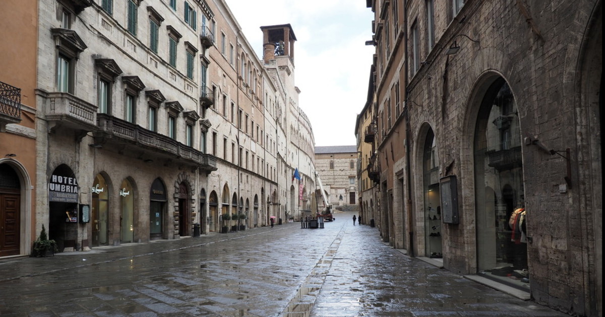 Covid, la strategia di Draghi: i colori delle regioni restano ma i parametri cambiano 1