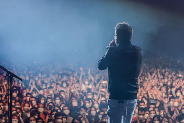 La Spagna si prepara all'estate: concerto prova con 5000 persone a Barcellona, il primo dopo oltre un anno 18