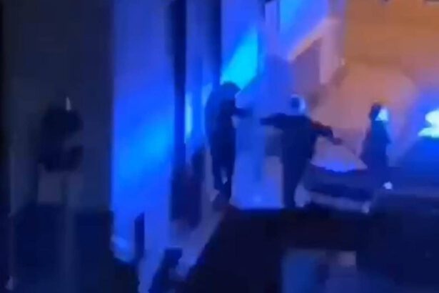 16enne viola il coprifuoco, carabiniere lo pesta: c'è il video. L’Arma: “Aperta indagine interna” 14