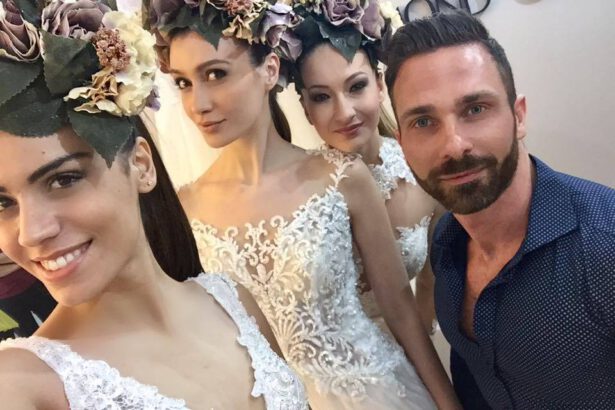 "I miei sogni vanno in fumo, brucio la mia collezione": il gesto di uno stilista salentino 18