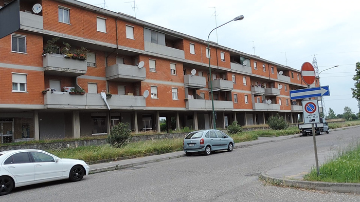 Cremona, 20enne uccide la madre in casa e fugge: ricercato dalla Polizia 3 Cremona, 20enne uccide la madre in casa e fugge: ricercato dalla Polizia