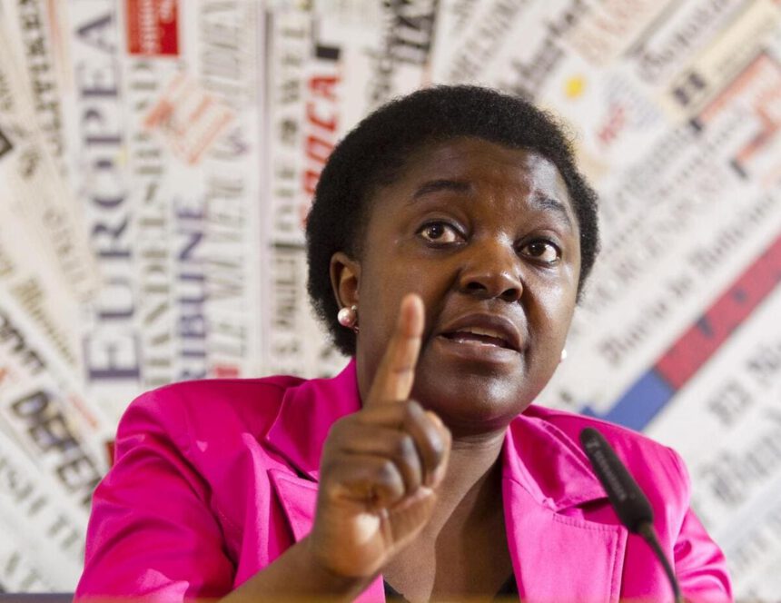 Cécile Kyenge assolta: dire "La Lega è razzista" non è reato 2 Cécile Kyenge assolta: dire "La Lega è razzista" non è reato 1