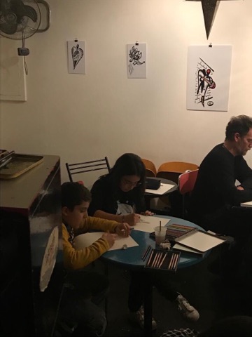 "Il mio caffè letterario è stato chiuso per aver messo un tavolo fuori e un posacenere" 9