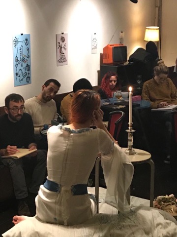 "Il mio caffè letterario è stato chiuso per aver messo un tavolo fuori e un posacenere" 3