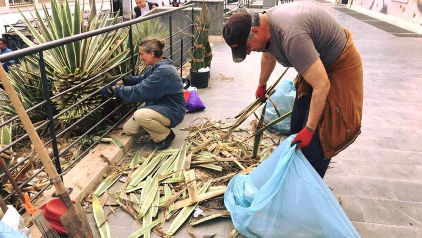 Ridaje, la startup che dà lavoro e dignità ai clochard: si prendono cura delle città 2 Ridaje, la startup che dà lavoro e dignità ai clochard: si prendono cura delle città 1