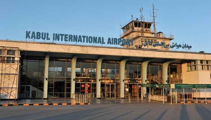 Afghanistan, il portavoce dei Talebani in conferenza stampa: "Nessuno raggiungerà più l'aeroporto di Kabul" 3 Zabihullah Mujahid, portavoce talebano: "Impediremo agli afgani di recarsi all'aeroporto di Kabul, è pericoloso"