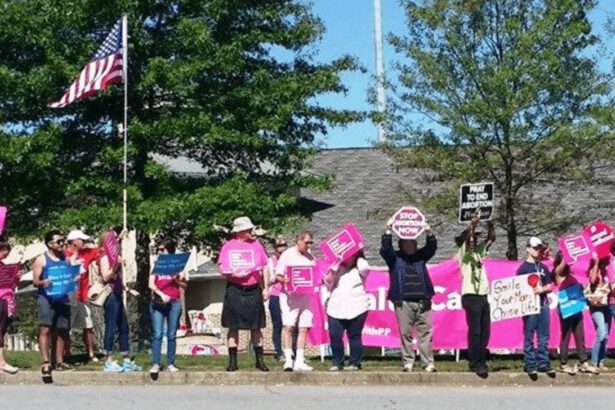 Stretta sull’aborto in Arizona: pratica vietata anche nei casi di anomalie genetiche 5