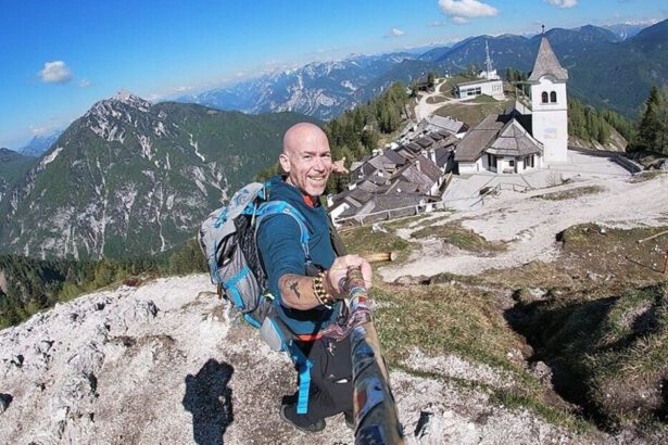 La storia di Andrea Spinelli: "Mi avevano dato 20 giorni di vita. Camminare mi ha salvato" 7