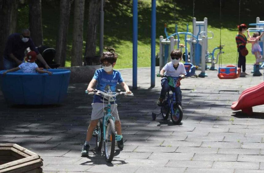 Ivrea, il Comune apre i parchi gioco alla didattica infantile 1