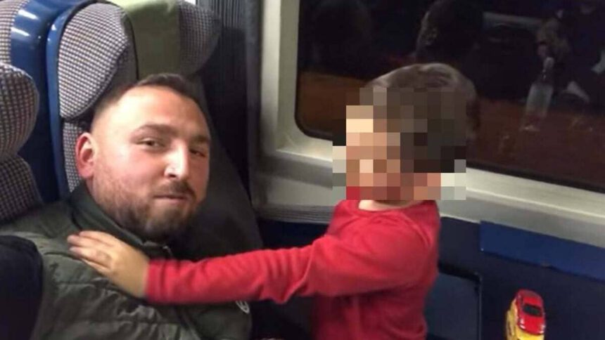 Bambino rapito a Padova: ritrovato su un treno in Romania. Papà lasciato libero 2 Bambino rapito a Padova: ritrovato su un treno in Romania. Papà lasciato libero 1