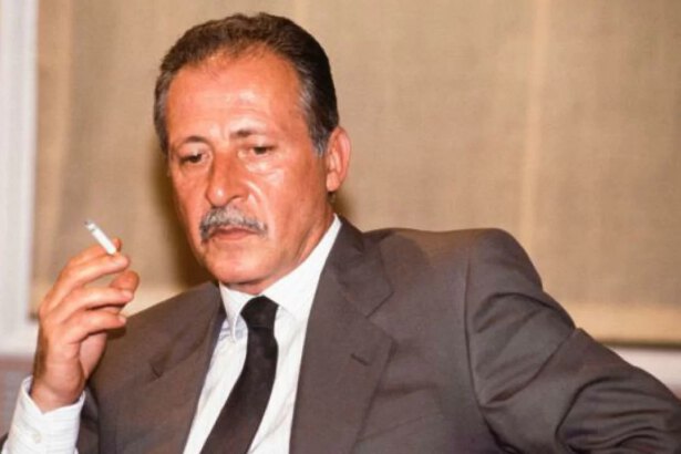 Oggi si deve ricordare il giudice Paolo Borsellino 13