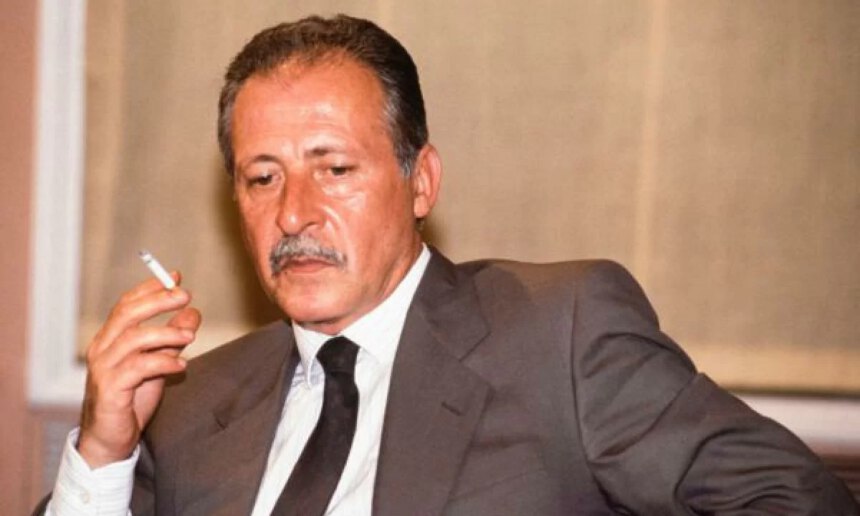 Oggi si deve ricordare il giudice Paolo Borsellino 11