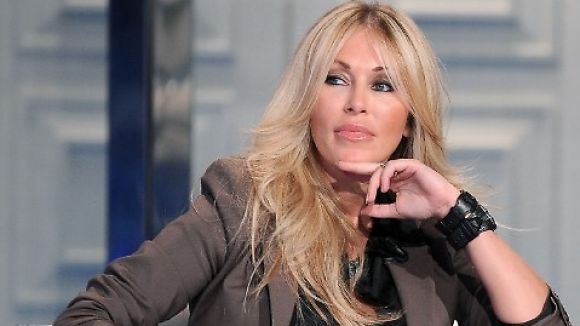 Coronavirus: "Per molte donne rimanere in casa non è una salvezza". L'intervista a Roberta Bruzzone 65