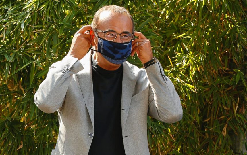 Carlo Conti in ospedale per Covid, le sue condizioni sono peggiorate 1