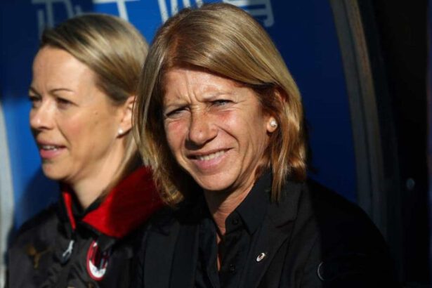 Il coming out di Carolina Morace: “Amo un’altra donna. Nel calcio c’è troppa omofobia” 17