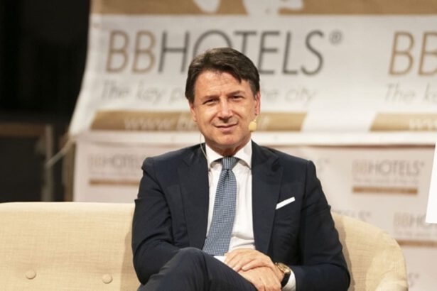 Conte: “Al Sud in primis l’alta velocità. Per il ponte sullo Stretto non ci sono ancora le condizioni” 10