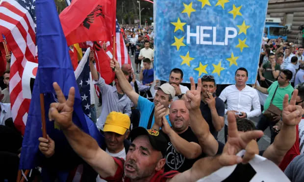 Edi Rama in Puglia per ricordare l'esodo albanese di 30 anni fa 5