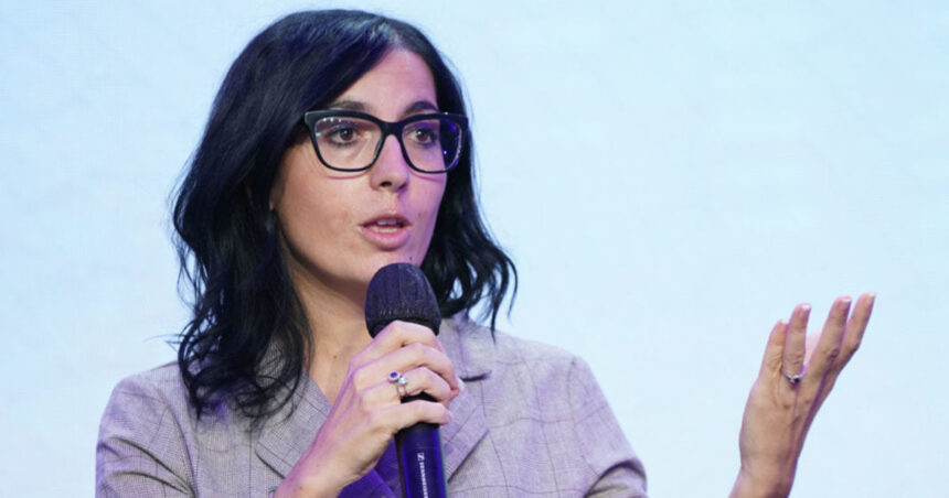 Dadone propone il test antidroga ai parlamentari, ma denuncia: "Nessuno ha detto di sì" 1