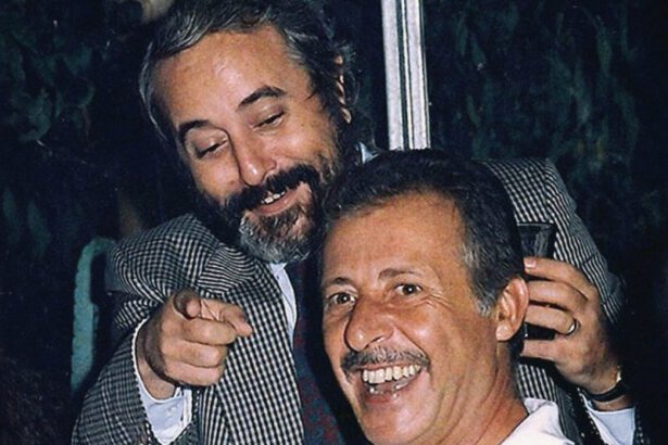 Strage di Capaci: drappi bianchi sui balconi per non dimenticare 8