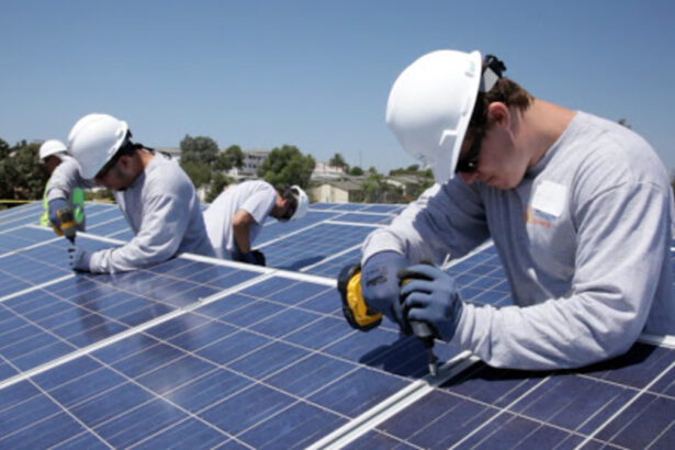 Fotovoltaico e lavoro: +22 milioni di impieghi entro il 2050 10