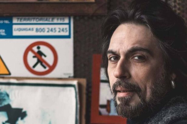 Francesco Sarcina: "Per uscire dalla droga mi sono chiuso in casa e legato al letto. J-Ax mi ha aiutato” 17