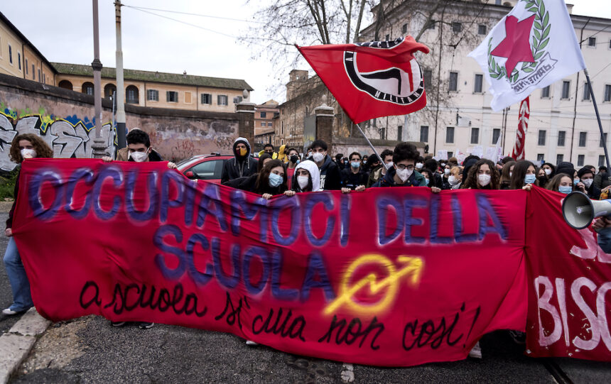 Scuola, il piano Draghi: in classe anche d'estate per recuperare il tempo perso 2 Scuola, il piano Draghi: in classe anche d'estate per recuperare il tempo perso 1