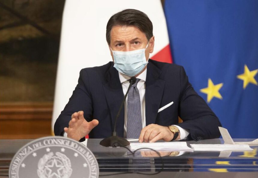 Il premier Conte sul vaccino: "Renderlo obbligatorio? Lo escludo" 1