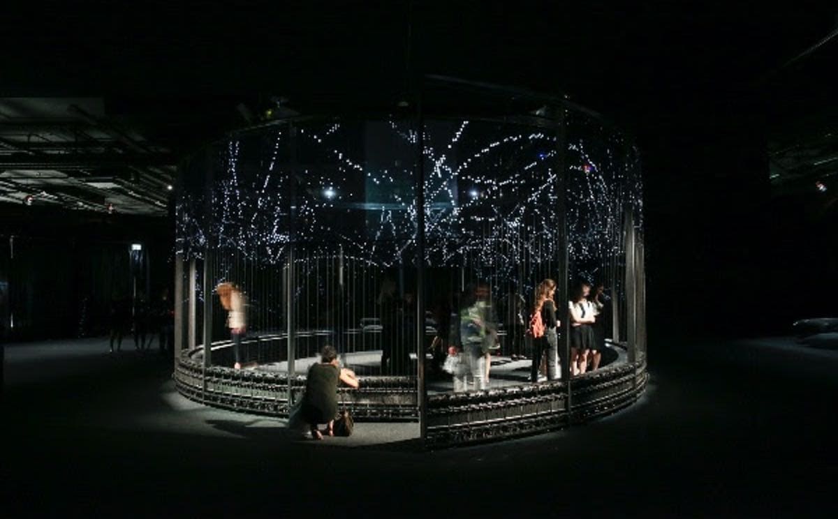 HALO al Festival di Brighton: un'opera d'arte che porta gli spettatori nel cuore del Big Bang 21