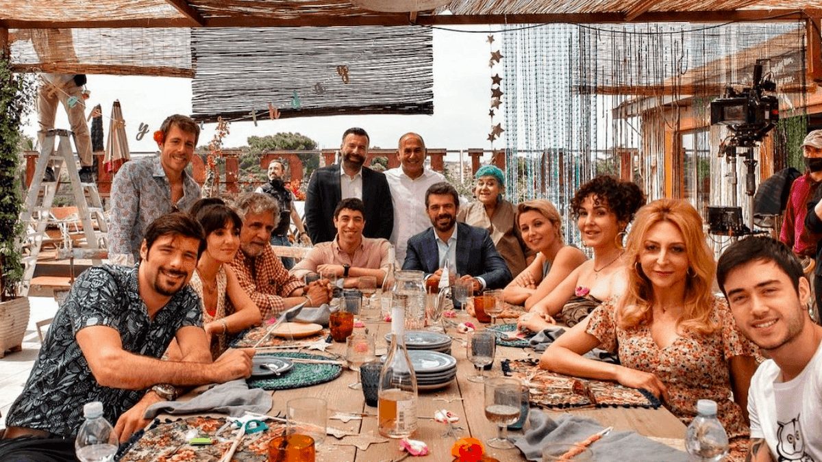 “Le fate ignoranti” film cult di Ferzan Ozpetek compie 20 anni e diventa una serie Tv 15