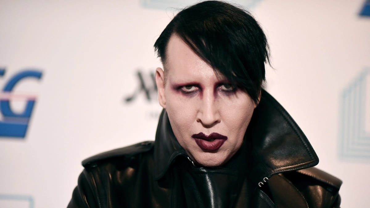 Marilyn Manson: “Rinchiudeva le vittime in una stanza insonorizzata e abusava di loro” 15