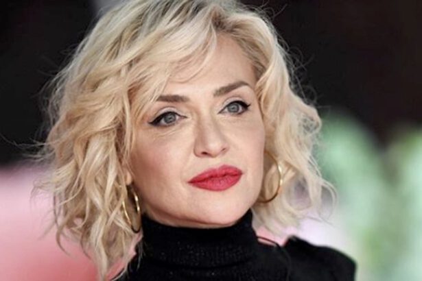 A casa di Paola Barale, un rifugio nel cuore di Milano 11