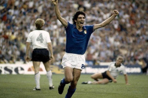 "Era un ragazzo come noi", addio Paolo Rossi 17