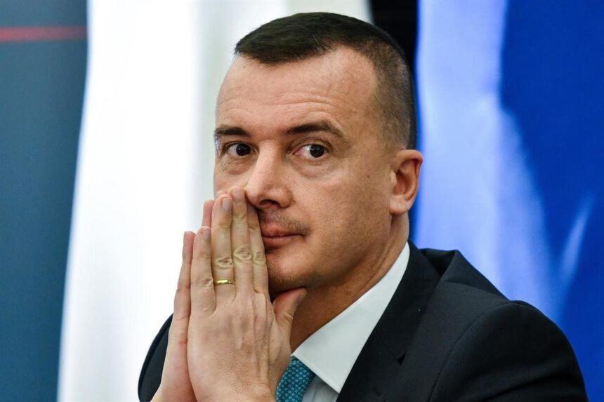 Quanto guadagna Rocco Casalino? Lo stipendio dorato del portavoce di Conte 1