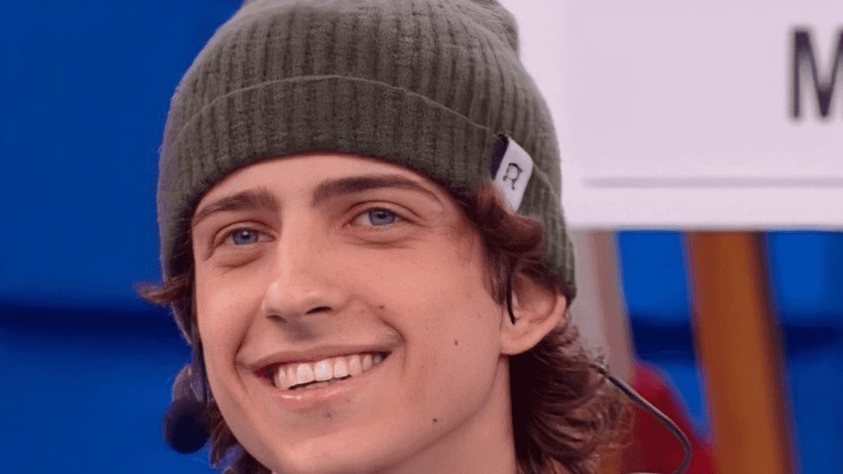 Chi è Sangiovanni, cantante rapper allievo di Amici 20, già disco d’oro 15