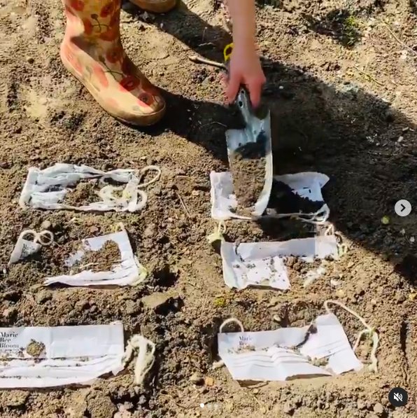 La mascherina del futuro? Sarà eco-friendly e ci aiuterà a combattere il Covid-19 per sempre 4 La mascherina del futuro? Sarà eco-friendly e ci aiuterà a combattere il Covid-19 per sempre 3