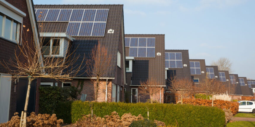 Superbonus, due classi energetiche in più con i pacchetti chiavi in mano fotovoltaico e pompa di calore 2 Superbonus, due classi energetiche in più con i pacchetti chiavi in mano fotovoltaico e pompa di calore 1