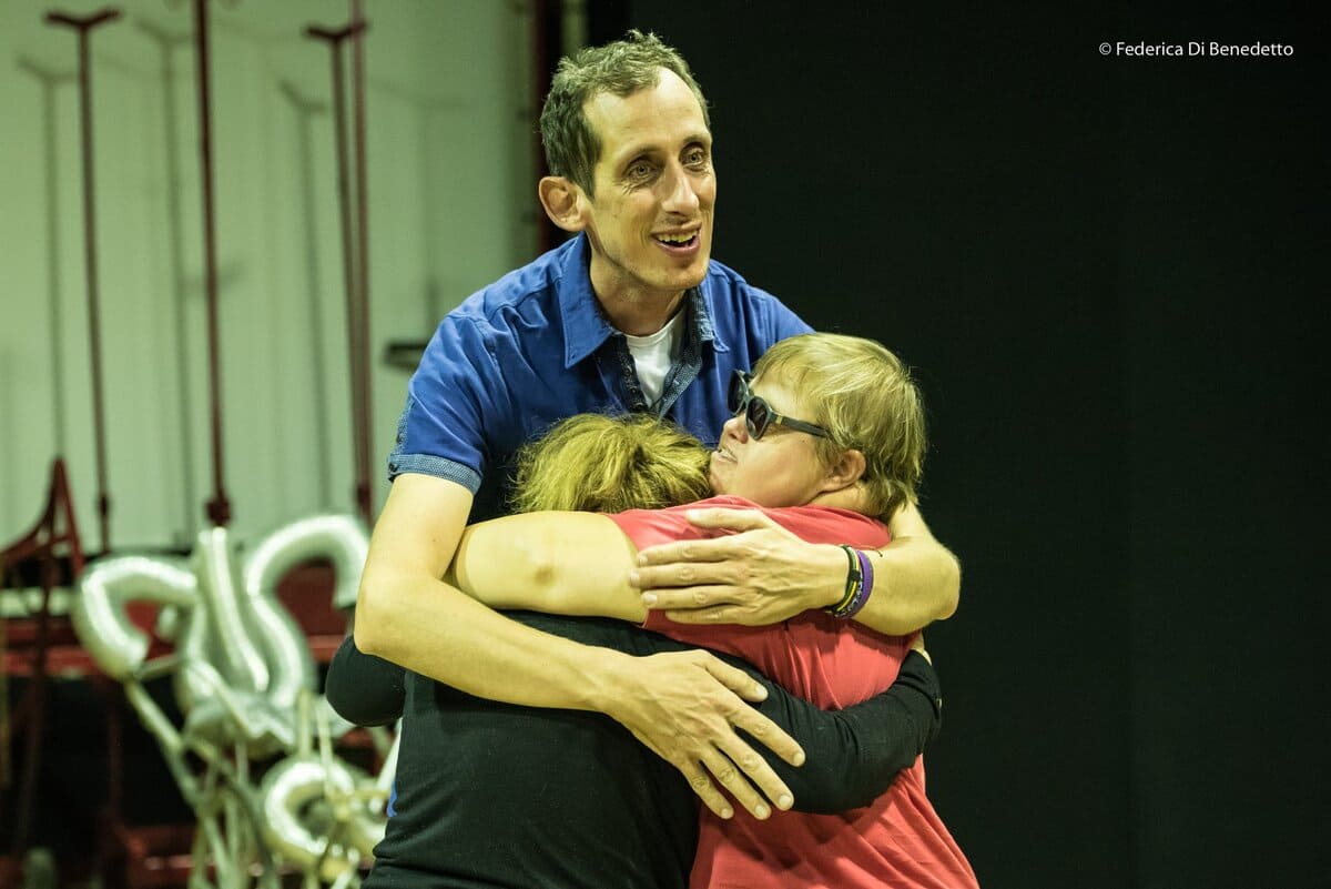 Cos'è il Teatro Patologico: inclusione e guarigione in scena. Il racconto di Francesco Giuffrè 17