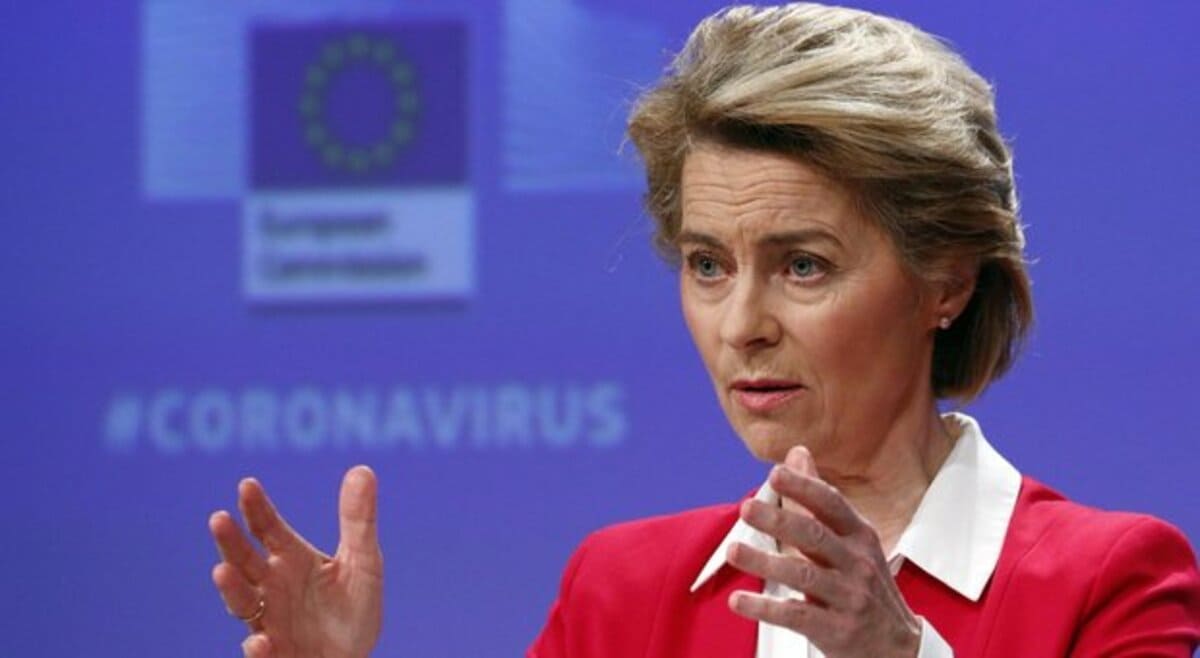Ursula von der Leyen in auto isolamento: "In contatto con un positivo al Coronavirus" 13