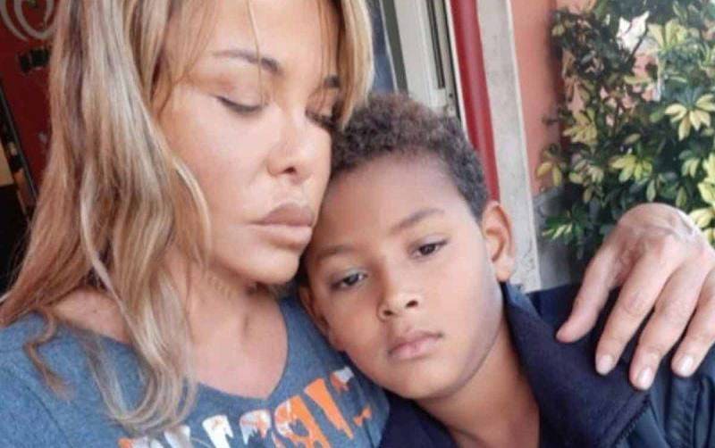 Isola dei famosi 2021, Vera Gemma ad Awed: “Avrei tante cose da insegnarti” 5 Vera Gemma_figlio