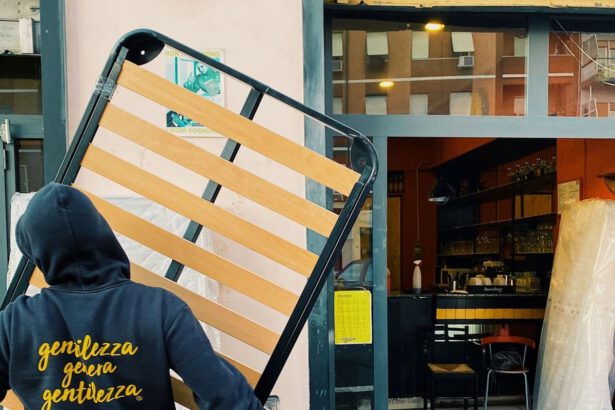 La comunità autogestita colma il vuoto delle istituzioni: la solidarietà di Sparwasser nel cuore del Pigneto 19