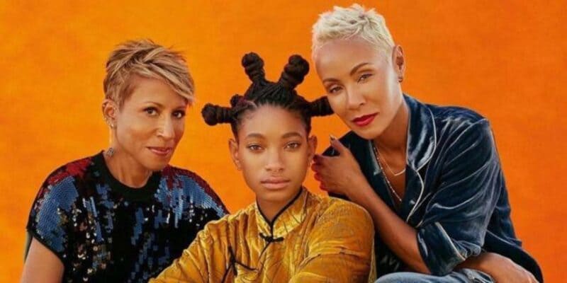 Willow Smith, figlia ventenne di Will Smith: “Sono poliamorosa, ho più relazioni contemporaneamente” 3 Willow Smith_mamma e nonna