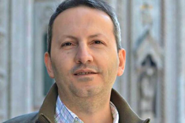 Iran, in carcere da 2000 giorni il ricercatore Ahmadreza Djalali, la famiglia: "Sei ogni giorno nei nostri pensieri" 5
