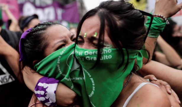 L'Argentina sta per legalizzare l'aborto: la legge passa alla Camera 18