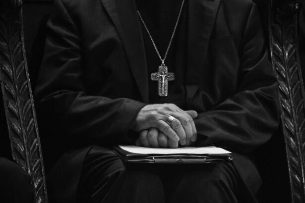 Abusi nella Chiesa francese: il rapporto Sauvé segnala 3.000 preti dal 1950 al 2020 7